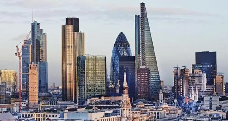 الاقتصاد البريطاني يسجل أكبر انكماش على الإطلاق: أخبار