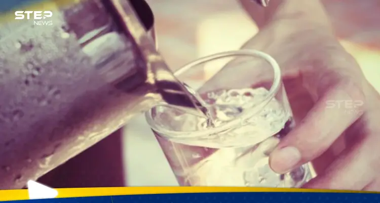 ما حكم من شرب الماء وهو صائم في غير رمضان.. إليك ما قال ابن باز: أخبار