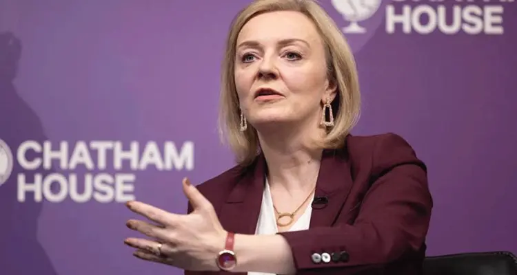 بريطانيا تهدد روسيا بدفع ثمن باهظ في حال قررت مهاجمة أوكرانيا: أخبار