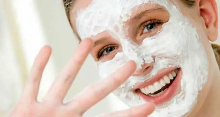 ماسك لترطيب الوجه لجميع أنواع البشرة.. 8 نصائح هامة عند استخدام الماسك: أخبار