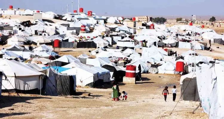قسد تخرج الدفعة الرابعة من مخيم الهول إلى الأراضي العراقية: أخبار