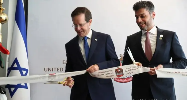 ثالث دولة عربية تفتتح سفارة في تل أبيب والرئيس الإسرائيلي يشيد بالجهود: أخبار