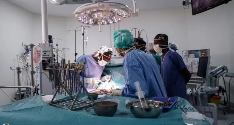 الأزهر يحسم جدل زراعة كلية خنزير بجسم الإنسان: أخبار