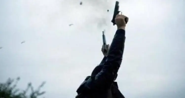 في حادثة غير مسبوقة، شاب يُهاجم نادي الضباط باللاذقية وستيب تكشف هويته!!: أخبار