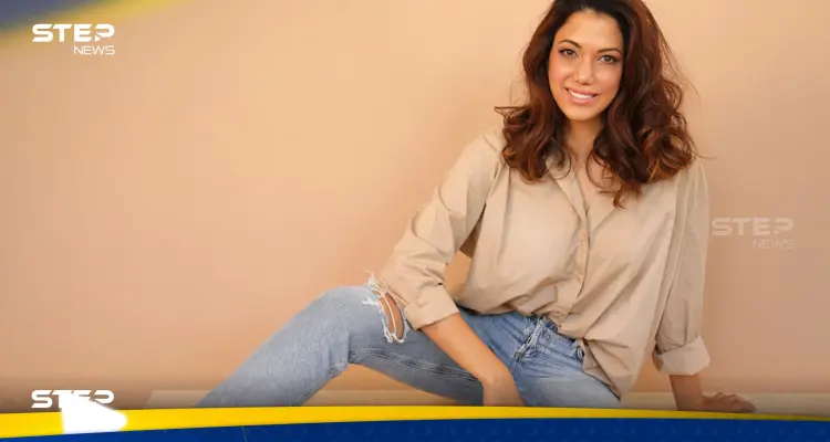 شاهد|| مذيعة إسرائيلية مقربة من نتنياهو تظهر بمسدس داخل الأستوديو (صور): أخبار