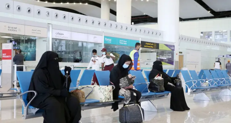 السعودية تضع شروطاً للسفر على مواطنيها ابتداءً من الشهر القادم: أخبار