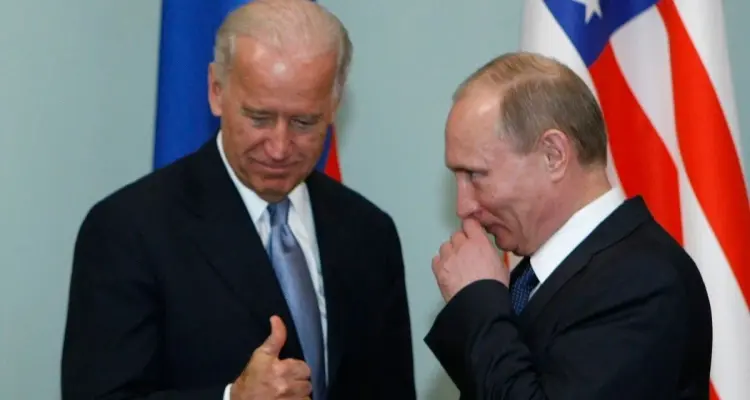 بوتين يغازل جو بايدن قبل القمة المنتظرة ويتنصل من قضية أثارت جدلاً بين البلدين: أخبار