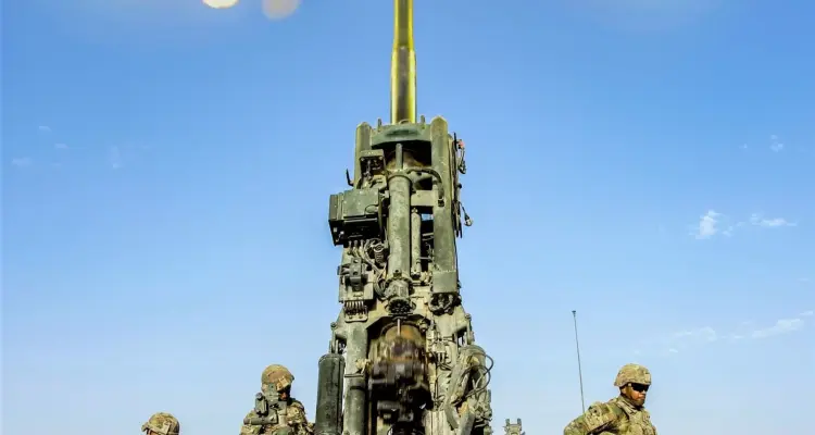 مناورات قتالية لجنود أمريكيين في شمال شرق سوريا.. والتحالف الدولي يكشف الهدف منها: أخبار