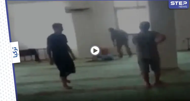بالفيديو|| إمام ومؤذن في تركيا يعتدي على فتى صغير داخل المسجد والكاميرات تفضحه: أخبار