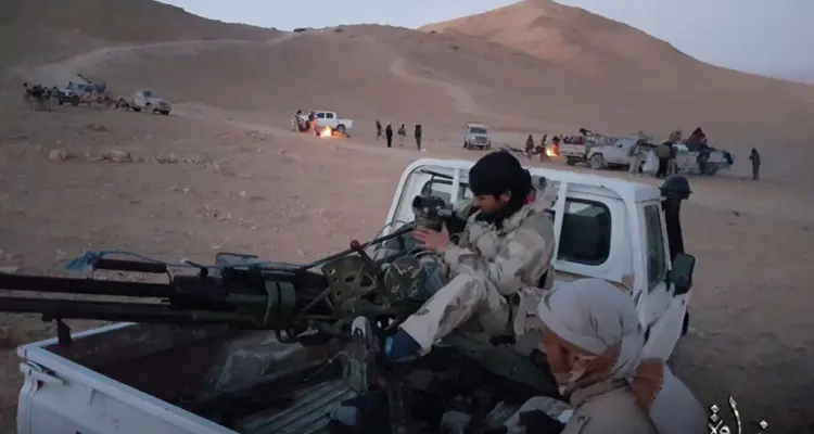 خاص لـ ستيب، أحد أجنحة قوّات "أحمد العبدو" بمنطقة "التنف" تحلُّ نفسها، فما حقيقة ذلك!!: أخبار