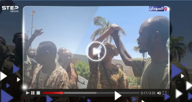 شاهد || البرهان يظهر وسط جنود القوات البرية لأول مرة: أخبار