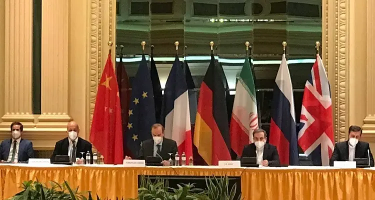 إيران تؤكد عدم إعطاء أي امتيازات لأمريكا بالاتفاق النووي بعد الوصول إلى مرحلة صياغة الاتفاق: أخبار