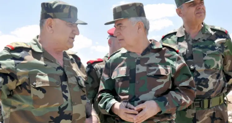 في زيارة مفاجئة.. وزير دفاع النظام السوري يبحث مع رئيس هيئة الأركان الأردنية الأوضاع في درعا: أخبار