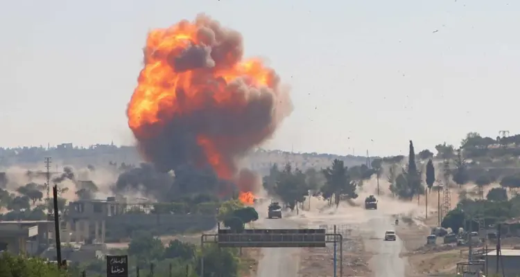 طيران مسيّر "مجهول" يستهدف موقعاً لـ الحشد الشعبي قرب الحدود العراقية مع سوريا: أخبار