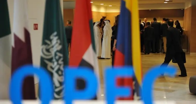 أسعار النفط تقترب من أعلى سعر لها منذ سبع سنوات بسبب إلغاء اجتماع "أوبك بلس": أخبار