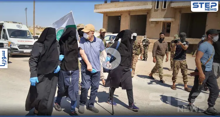 بالفيديو || نساء مقابل ضابط و"شبيحة".. عملية تبادل أسرى في ميزناز بين تحرير الشام والنظام السوري: أخبار