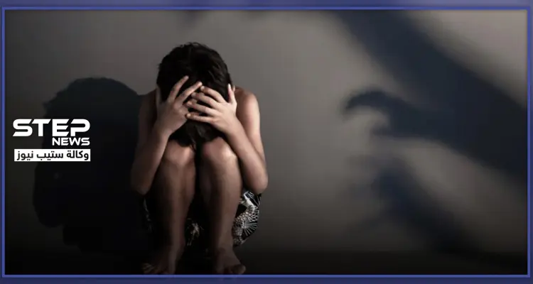 صراخ الطفل فضح المجرم.. أهالي حلب يلقون القبض على مغتصب أطفال بأحد الحدائق العامة: أخبار