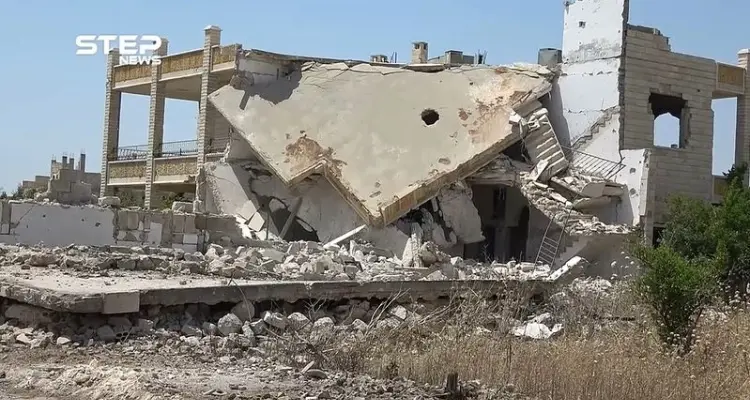 شاهد بالفيديو .. ما خلفته الغارات الجوية على مدينة اللطامنة شمال حماة .: أخبار