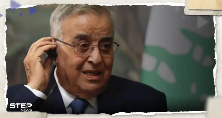 بالفيديو|| مسؤول عربي بموقف "محرج" خلال قمة جدة ورسالة على الهاتف تغيّر وضعه: أخبار