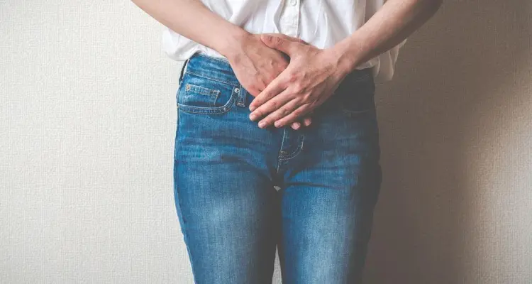 سلس البول بعد الولادة .. الأسباب وطُرق العلاج: أخبار