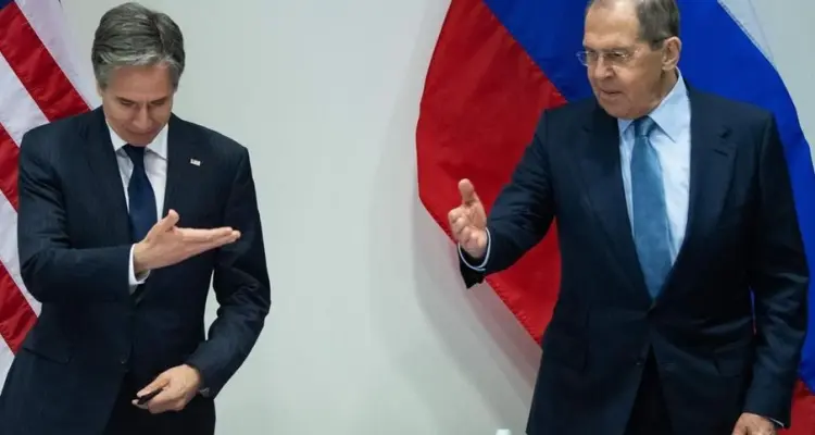 اتصال هاتفي بين لافروف وبلينكن بحثا خلاله هذه القضايا: أخبار