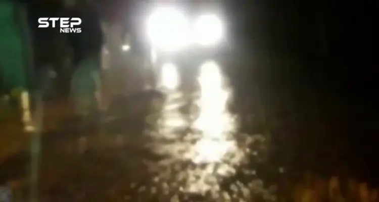 فيضانات تجتاح مخيمات الكرامة على الحدود السورية التركية: أخبار