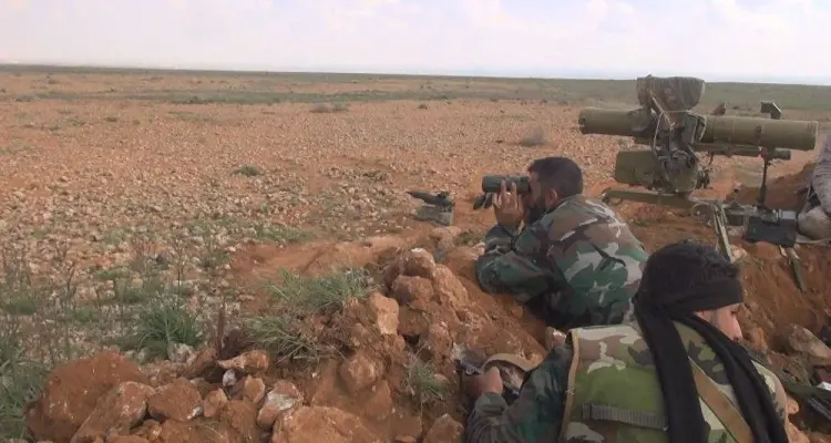 النظام يعزز ويرفع الجاهزية بريف الرقة الشرقي و"قسد" تكثف من خنادقها: أخبار