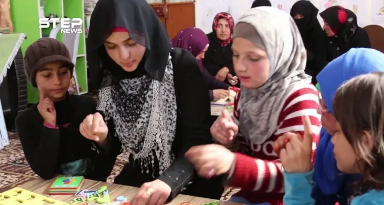 بجهود ذاتية "بيان درويش" تفتتح مركزًا للصم والبكم في منزلها بريف حلب رغم التحديات التي تواجهها: أخبار