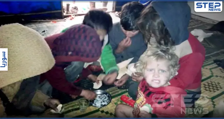 بالفيديو|| أطفال يأكلون الخبز بالماء والملح بسبب قرارٍ جائر لمدير مخيم التح.. وأقرباء الأخير يبررون فعلته: أخبار