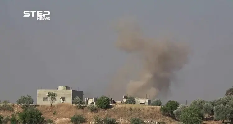 شاهد قصف مدفعي وصاروخي يستهدف أطراف قرية الزكاة بحماة بالتزامن مع تحليق لطيران الاستطلاع الروسي: أخبار