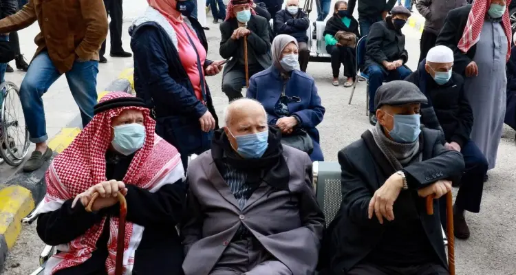 إجراءات غير مسبوقة في الأردن لأداء صلاة العشاء والتراويح بسبب "كوفيد-19" والتطبيق من يوم غدٍ: أخبار