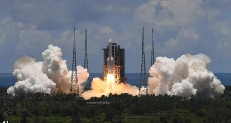 بعد الصاروخ الصيني.. مدير مركز الفلك الدولي يحذر من القادم: أخبار