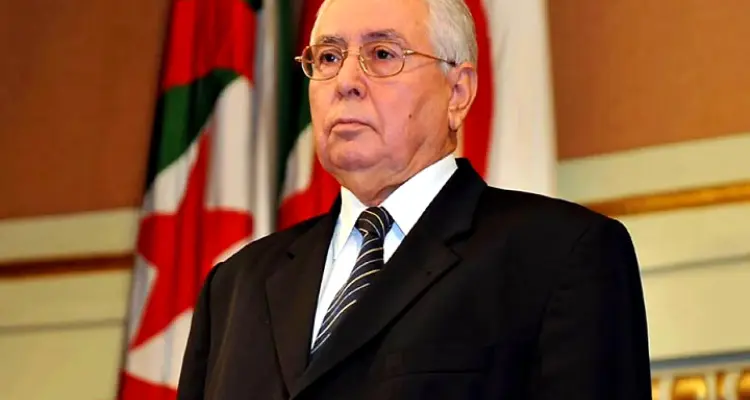 وفاة رئيس جزائري ثاني خلال أيام.. خلف عبد العزيز بوتفليقة بالرئاسة والموت: أخبار