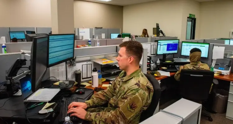 واشنطن تطلب إعداد «بنك أهداف» داخل إيران