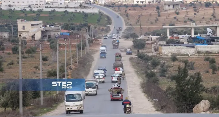 شاهد بالصور حركة نزوح كثيفة من مناطق جبل الزاوية وريف سراقب باتجاه الحدود مع تركيا هربا من القصف الروسي والسوري: أخبار