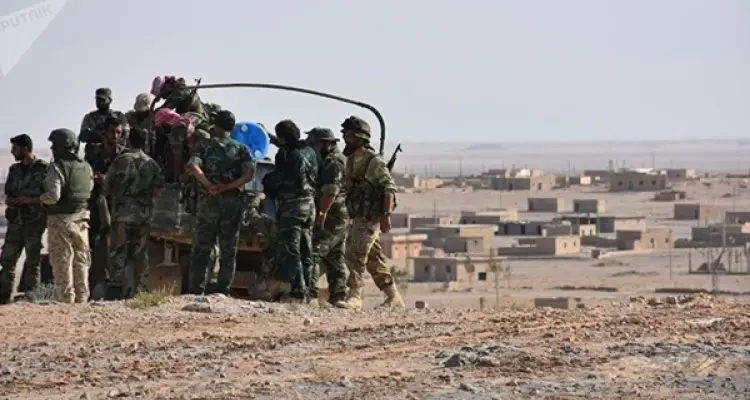 عنصر من داعش يدل النظام السوري على موقع مليء بالأموال والذهب والوثائق وأسلحة أمريكية بدير الزور: أخبار