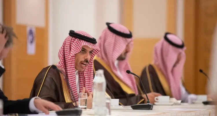 وزير الخارجية السعودي يتحدث عن علاقة السعودية بإسرائيل والخطر المحدق بالمنطقة ووزير نمساوي يرد: أخبار