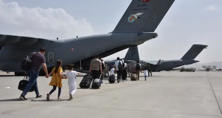 الأردن يوافق على أمر يخصّ أفغانستان.. وعمليات الإجلاء متواصلة من مطار كابل وسط تحذيرات من طالبان لواشنطن: أخبار