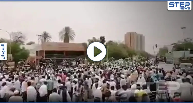 بالفيديو || الاحتجاجات تعود إلى السودان وتطالب بإسقاط "حمدوك": أخبار