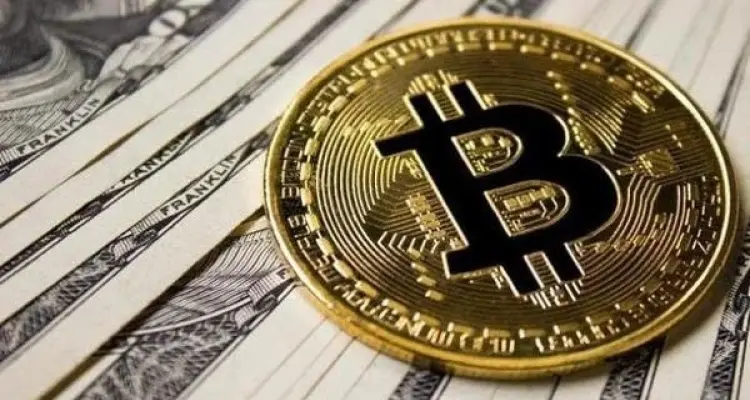 بعد الأرقام التاريخية بيتكوين تخسر من قيمتها 10 بالمئة: أخبار