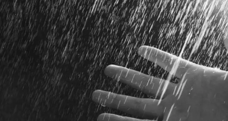 كيف يتوقف تفسير حلم المطر في المنام لابن سيرين عليك أنت؟: أخبار