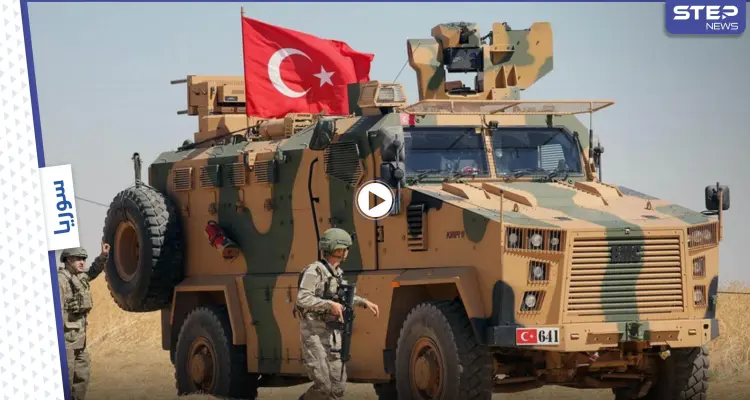 بالفيديو || عربة للجيش التركي تدهس رجلاً في مدينة إدلب وتُكمل طريقها: أخبار