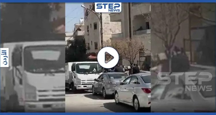 بالفيديو|| "هوشة خبز" بين الأردنيين خرقت الحجر الصحي.. وفوضى تخللت توزيع المياه والخبز بالبلاد: أخبار