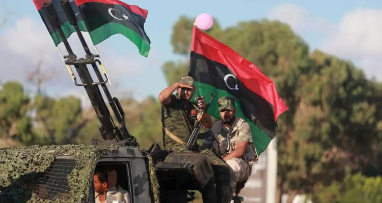 الجيش الوطني الليبي يُغلق الحدود مع الجزائر ويعلنها منطقة عسكرية: أخبار