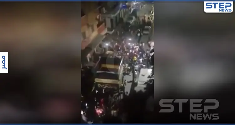 فيديو || بأول أيام رمضان.. مسيرة بمجسم الكعبة تثير الجدل في مصر: أخبار