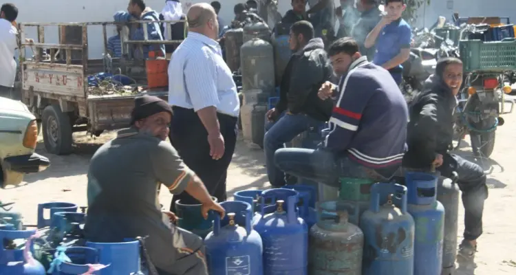 شجارات بمدينة حلب بسبب أزمة غاز، وجريمة قتل جديدة: أخبار