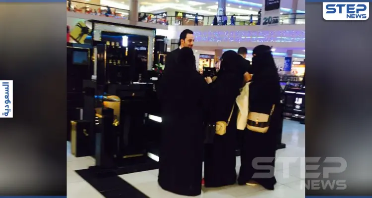 بالفيديو|| "الله يخليك وخر الكمامة".. توسل فتاة سعودية لبائع عطور لرؤية وجهه تثير ضجة في المملكة: أخبار
