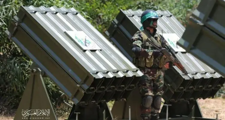 القسام تستهدف بارجة إسرائيلية بالبحر وتعلن البدء بالرد الكبير وإسرائيل تكشف عن خسائرها: أخبار