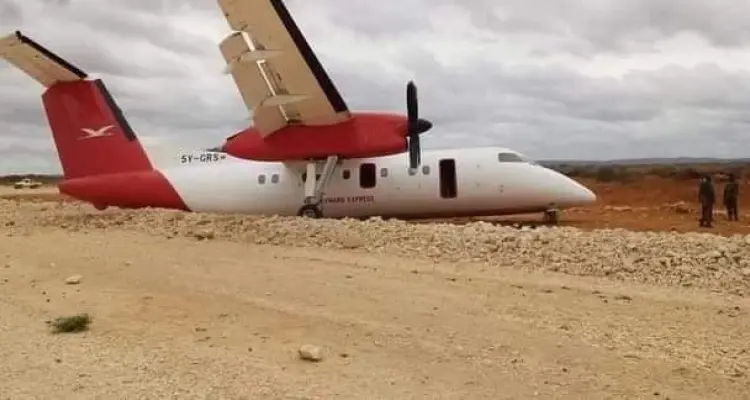 سقوط طائرة تقل 45 راكباً في الصومال ومشاهد لخروج ركّابها أحياء: أخبار