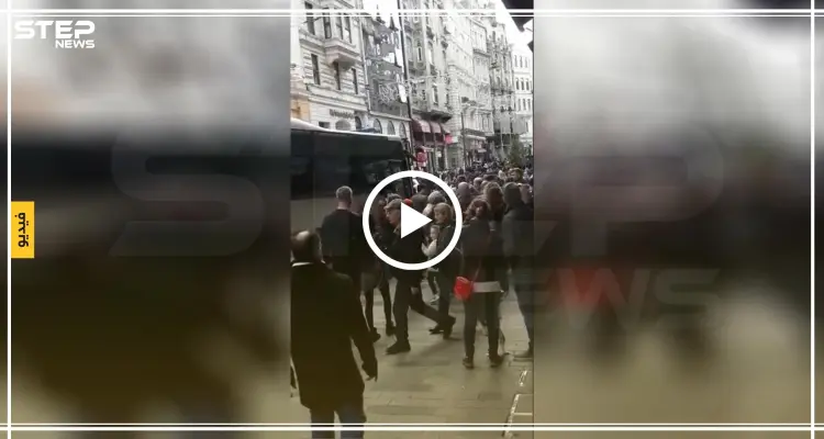 عاجل|| الأمن التركي يعتقل نشطاء سوريين من مظاهرة أمام القنصلية الروسية بإسطنبول (فيديو + صور): أخبار